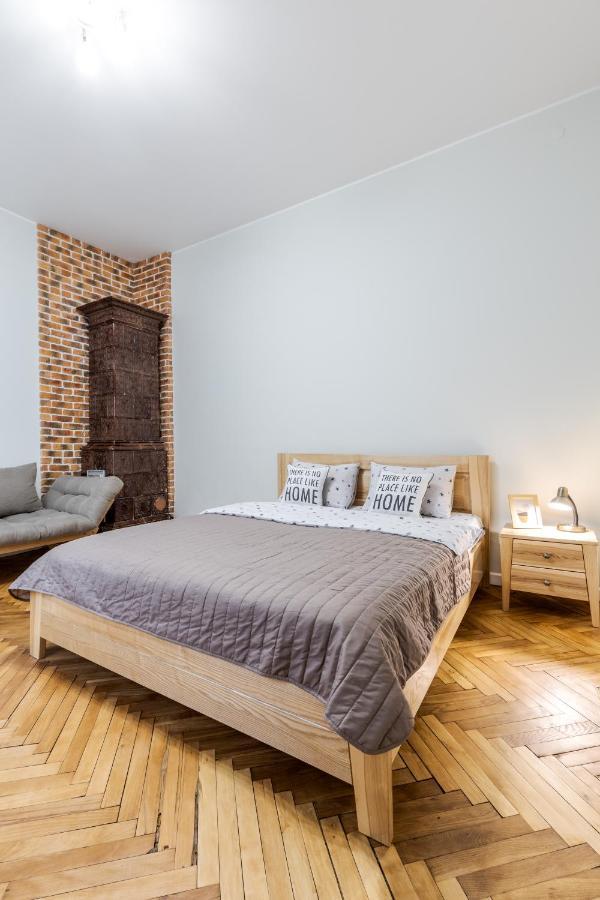 Inshiapartments On Teodora Square リヴィウ エクステリア 写真